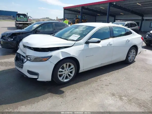 1G1ZD5ST9JF186810 2018 CHEVROLET MALIBU - Image 2