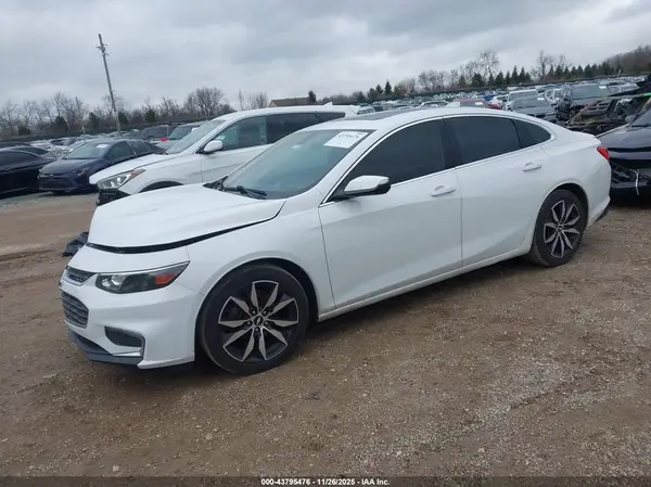 1G1ZD5ST9JF193255 2018 CHEVROLET MALIBU - Image 2
