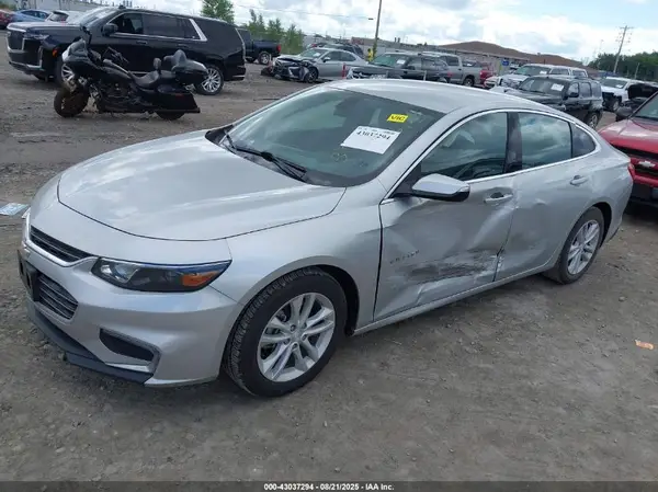 1G1ZD5ST9JF194082 2018 CHEVROLET MALIBU - Image 2