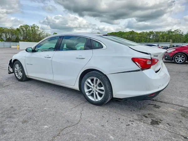 1G1ZD5ST9JF195328 2018 CHEVROLET MALIBU - Image 2