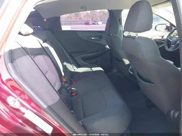 1G1ZD5ST9JF204030 2018 CHEVROLET MALIBU - Image 8