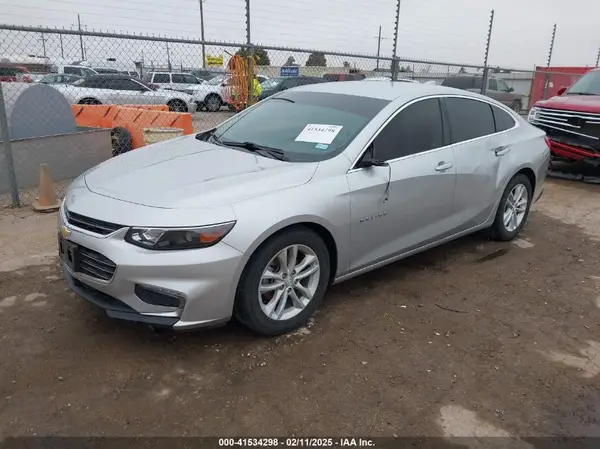 1G1ZD5ST9JF205470 2018 CHEVROLET MALIBU - Image 2