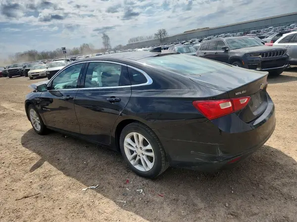 1G1ZD5ST9JF207865 2018 CHEVROLET MALIBU - Image 2