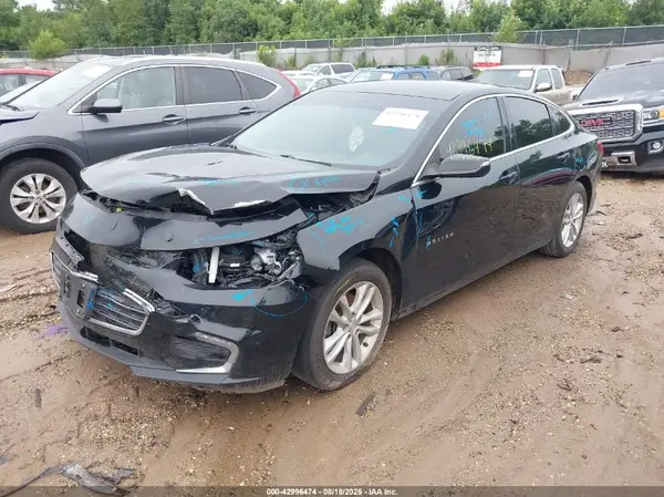 1G1ZD5ST9JF211592 2018 CHEVROLET MALIBU - Image 2