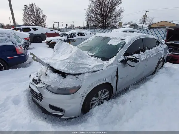 1G1ZD5ST9JF218512 2018 CHEVROLET MALIBU - Image 2