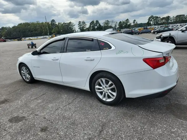 1G1ZD5ST9JF221233 2018 CHEVROLET MALIBU - Image 2