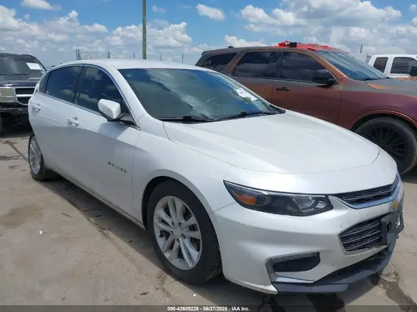 1G1ZD5ST9JF221300 2018 CHEVROLET MALIBU - Image 1