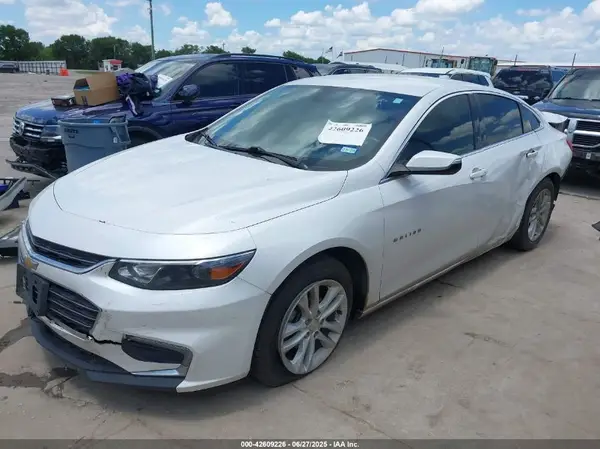 1G1ZD5ST9JF221300 2018 CHEVROLET MALIBU - Image 2