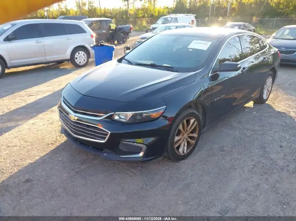 1G1ZD5ST9JF232359 2018 CHEVROLET MALIBU - Image 2