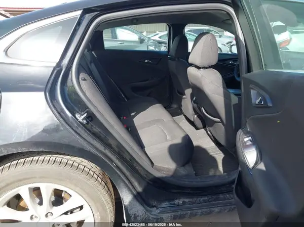 1G1ZD5ST9JF234015 2018 CHEVROLET MALIBU - Image 8