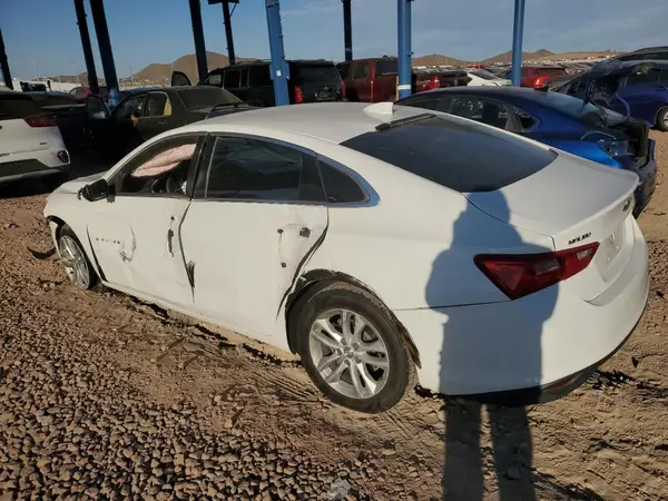 1G1ZD5ST9JF235195 2018 CHEVROLET MALIBU - Image 2