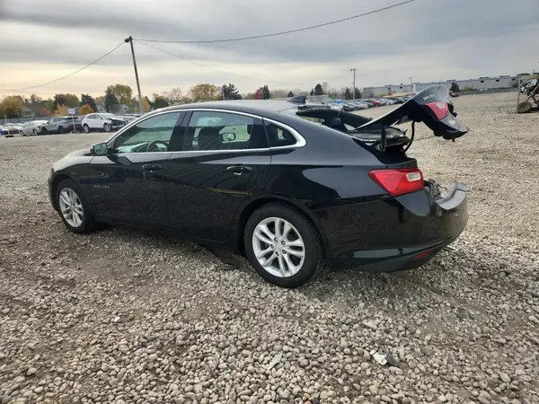 1G1ZD5ST9JF250425 2018 CHEVROLET MALIBU - Image 2