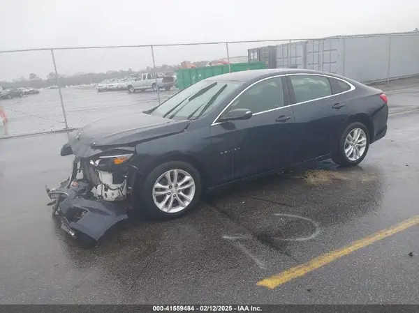 1G1ZD5ST9JF252238 2018 CHEVROLET MALIBU - Image 2