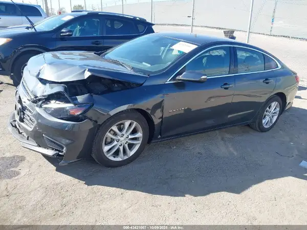 1G1ZD5ST9JF254975 2018 CHEVROLET MALIBU - Image 2