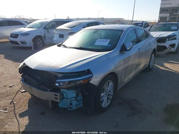1G1ZD5ST9JF257004 2018 CHEVROLET MALIBU - Image 2