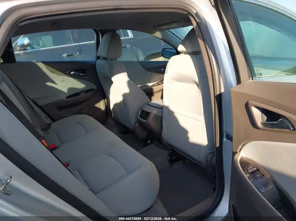 1G1ZD5ST9JF257004 2018 CHEVROLET MALIBU - Image 8