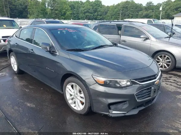 1G1ZD5ST9JF257665 2018 CHEVROLET MALIBU - Image 1