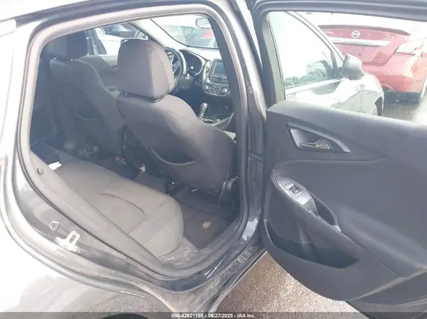 1G1ZD5ST9JF257665 2018 CHEVROLET MALIBU - Image 8