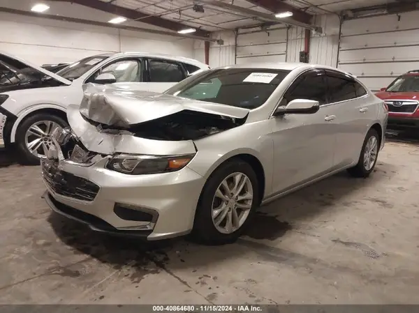 1G1ZD5ST9JF261411 2018 CHEVROLET MALIBU - Image 2