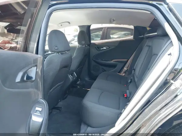 1G1ZD5ST9JF266401 2018 CHEVROLET MALIBU - Image 8