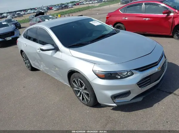 1G1ZD5ST9JF268567 2018 CHEVROLET MALIBU - Image 1