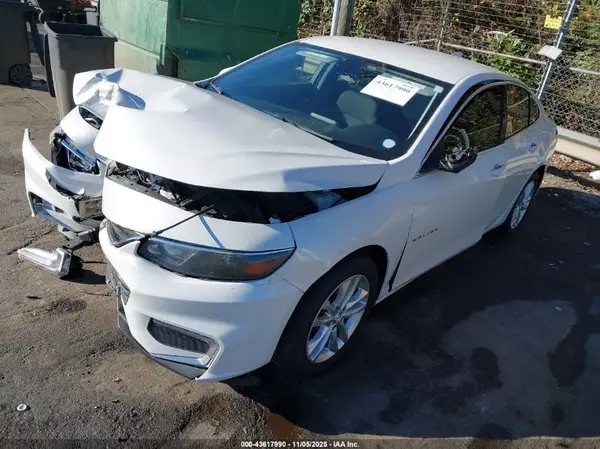 1G1ZD5ST9JF268634 2018 CHEVROLET MALIBU - Image 2
