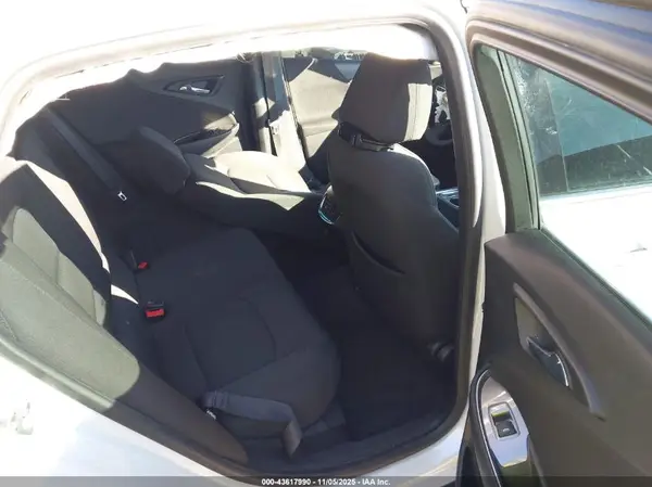 1G1ZD5ST9JF268634 2018 CHEVROLET MALIBU - Image 8