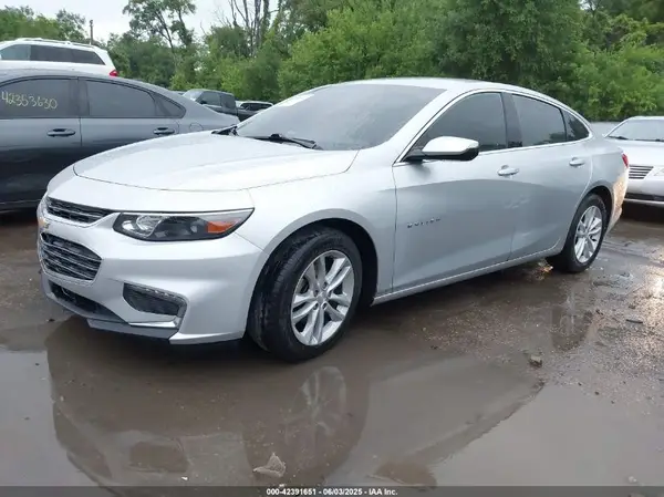 1G1ZD5ST9JF274854 2018 CHEVROLET MALIBU - Image 2