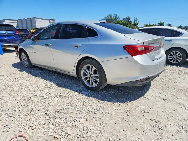1G1ZD5ST9JF275499 2018 CHEVROLET MALIBU - Image 2