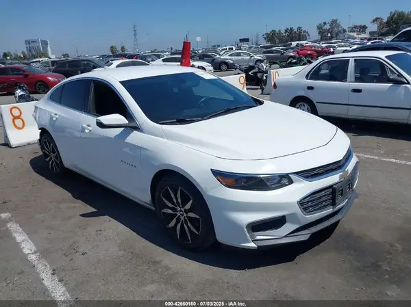 1G1ZD5ST9JF278872 2018 CHEVROLET MALIBU - Image 1