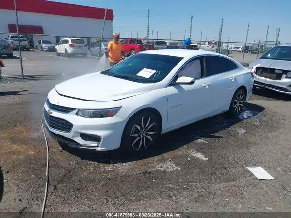 1G1ZD5ST9JF279911 2018 CHEVROLET MALIBU - Image 2