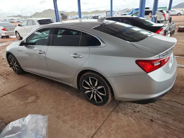1G1ZD5ST9JF287989 2018 CHEVROLET MALIBU - Image 2