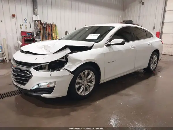 1G1ZD5ST9KF107475 2019 CHEVROLET MALIBU - Image 2