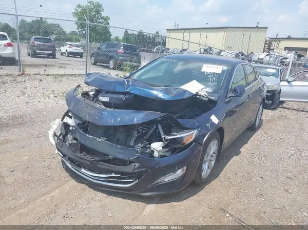 1G1ZD5ST9KF115494 2019 CHEVROLET MALIBU - Image 2