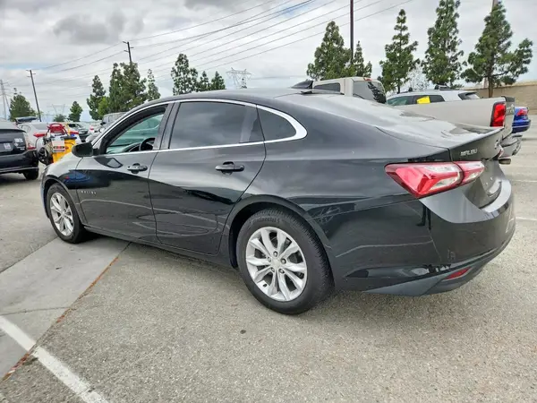1G1ZD5ST9KF122087 2019 CHEVROLET MALIBU - Image 2