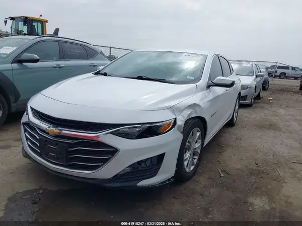 1G1ZD5ST9KF127578 2019 CHEVROLET MALIBU - Image 2