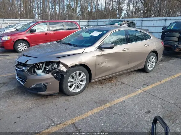 1G1ZD5ST9KF145076 2019 CHEVROLET MALIBU - Image 2