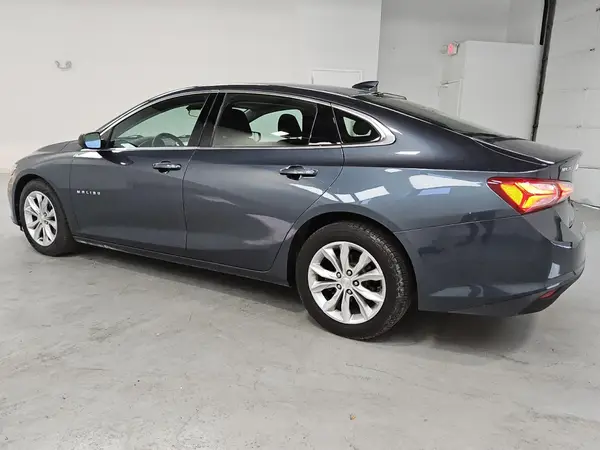 1G1ZD5ST9KF153209 2019 CHEVROLET MALIBU - Image 2