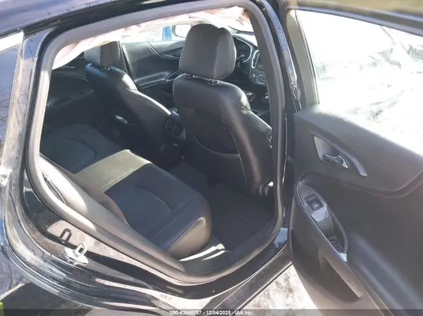 1G1ZD5ST9KF153534 2019 CHEVROLET MALIBU - Image 8