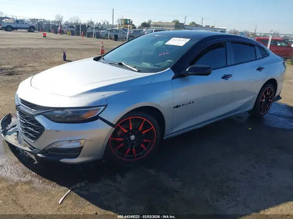 1G1ZD5ST9KF162878 2019 CHEVROLET MALIBU - Image 2
