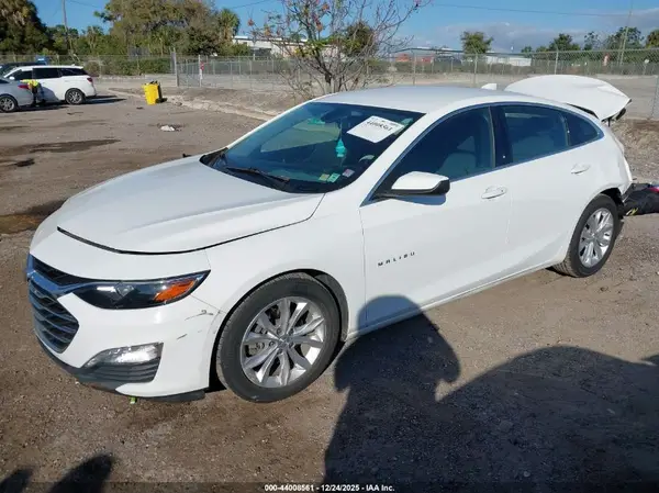 1G1ZD5ST9KF163058 2019 CHEVROLET MALIBU - Image 2
