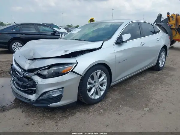 1G1ZD5ST9KF171600 2019 CHEVROLET MALIBU - Image 2