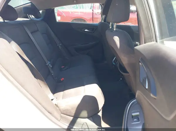 1G1ZD5ST9KF191040 2019 CHEVROLET MALIBU - Image 8