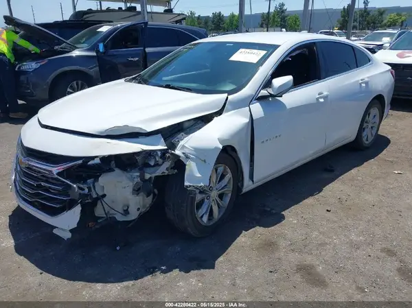 1G1ZD5ST9LF005207 2020 CHEVROLET MALIBU - Image 2