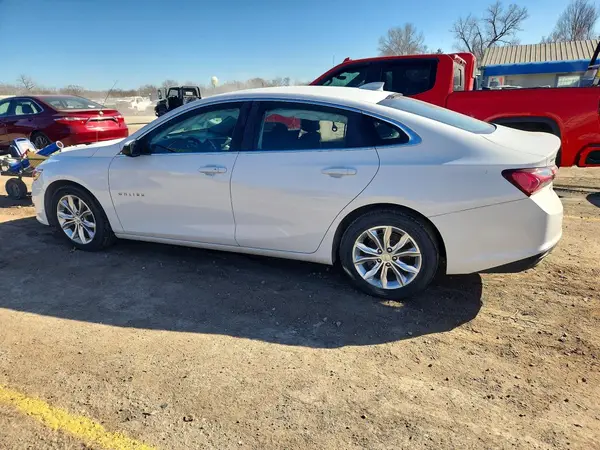 1G1ZD5ST9LF055363 2020 CHEVROLET MALIBU - Image 2