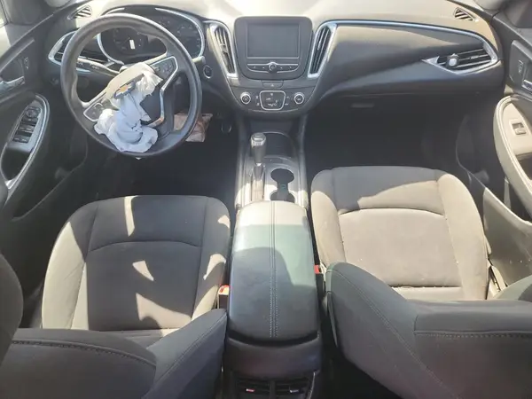 1G1ZD5ST9LF090100 2018 CHEVROLET MALIBU - Image 8