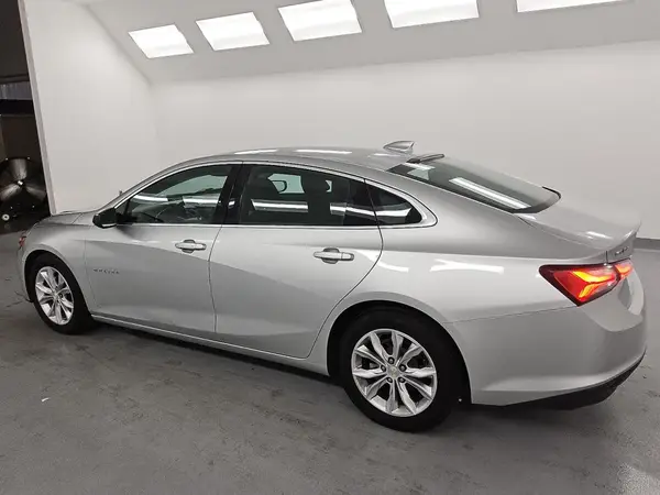 1G1ZD5ST9MF062377 2021 CHEVROLET MALIBU - Image 2