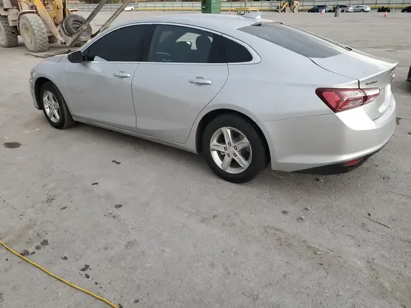1G1ZD5ST9NF150735 2022 CHEVROLET MALIBU - Image 2