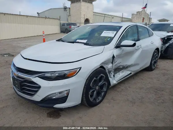 1G1ZD5ST9PF237876 2023 CHEVROLET MALIBU - Image 2