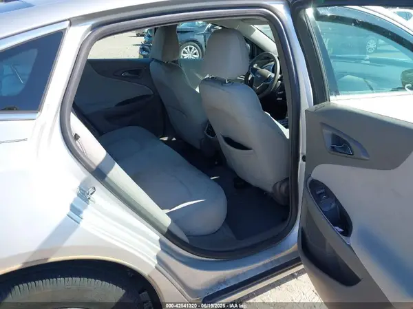 1G1ZD5STXJF109444 2018 CHEVROLET MALIBU - Image 8